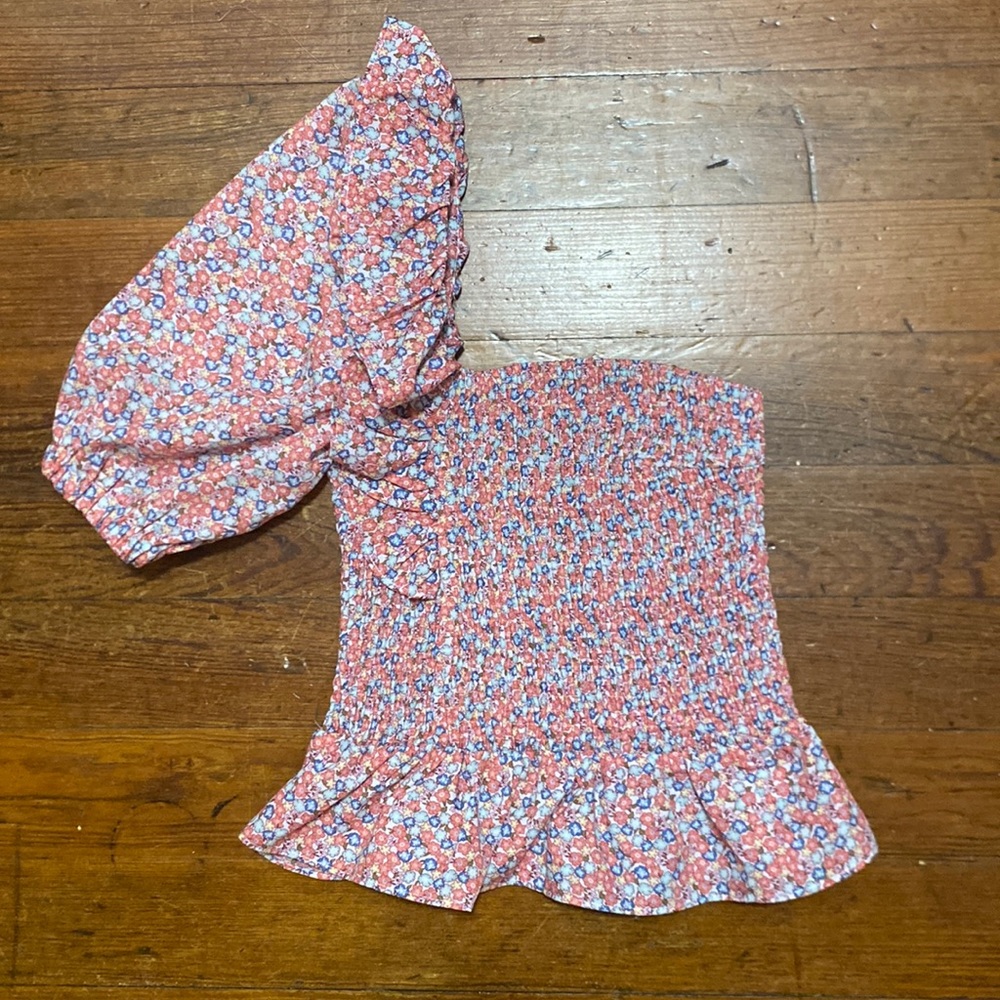 Talulah One Sleeve Fitted Top #144N